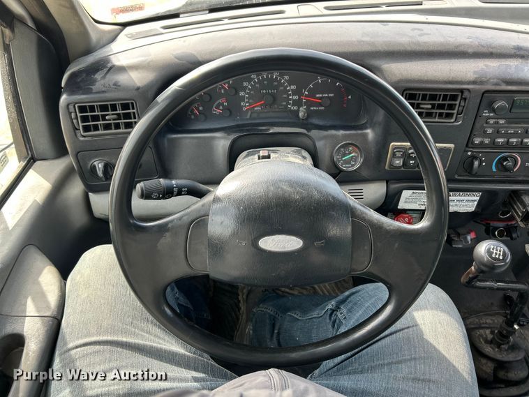 image for item ET6579 2005 Ford F750 Super Duty utility / service truck