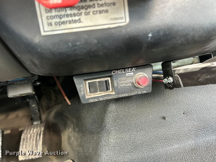 image for item ET6579 2005 Ford F750 Super Duty utility / service truck