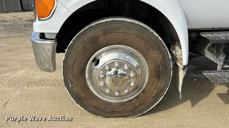 image for item ET6579 2005 Ford F750 Super Duty utility / service truck