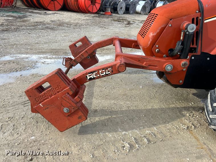 image for item ET6585 2007 Ditch Witch RT55 vibratory cable plow