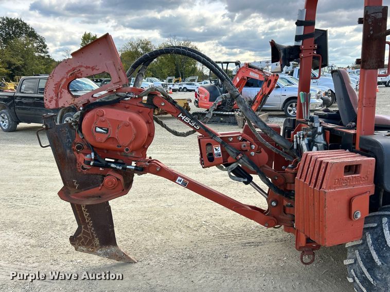 image for item ET6585 2007 Ditch Witch RT55 vibratory cable plow