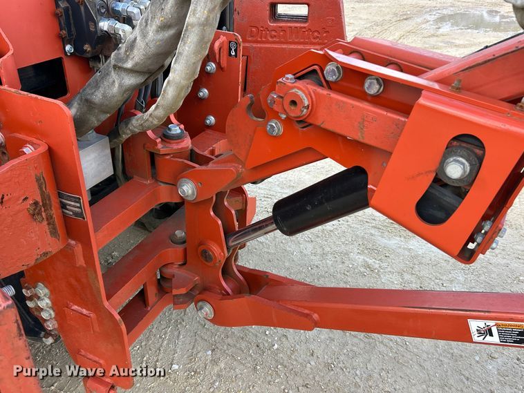 image for item ET6585 2007 Ditch Witch RT55 vibratory cable plow