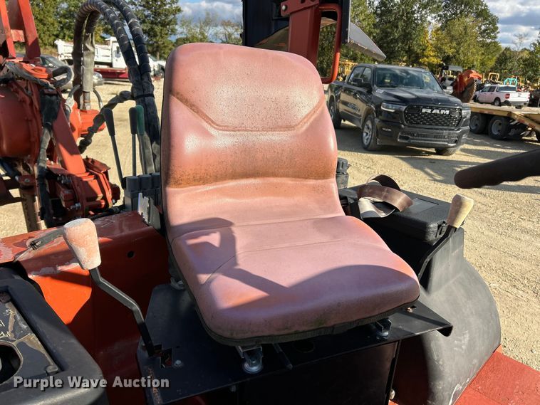 image for item ET6585 2007 Ditch Witch RT55 vibratory cable plow