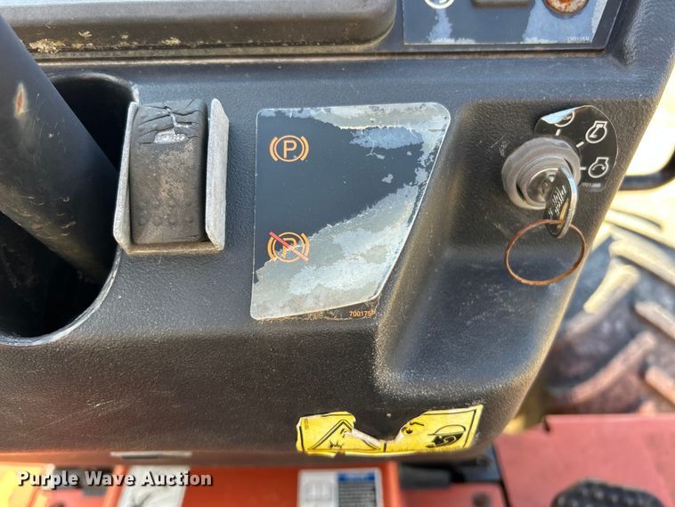 image for item ET6585 2007 Ditch Witch RT55 vibratory cable plow