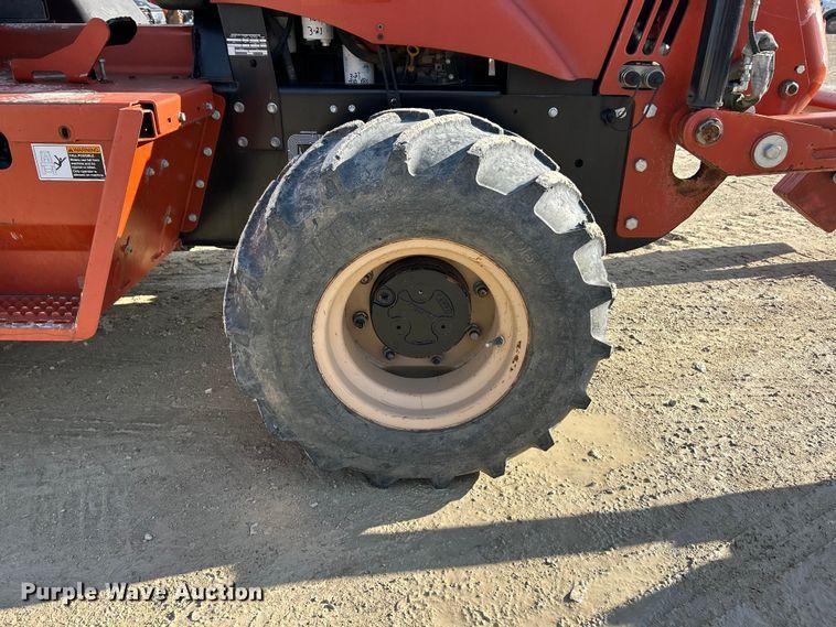 image for item ET6585 2007 Ditch Witch RT55 vibratory cable plow