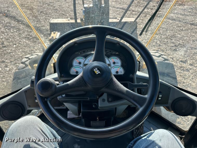 image for item ET6652 2006 Caterpillar 930G wheel loader
