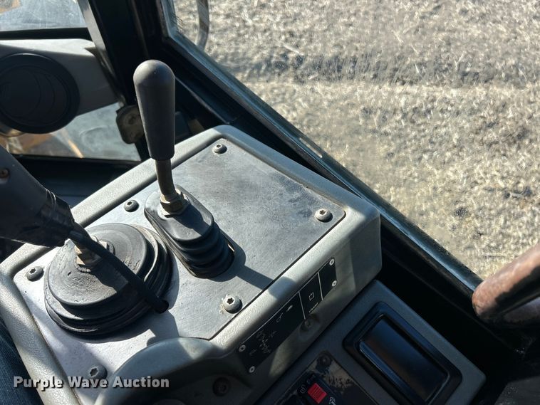 image for item ET6652 2006 Caterpillar 930G wheel loader