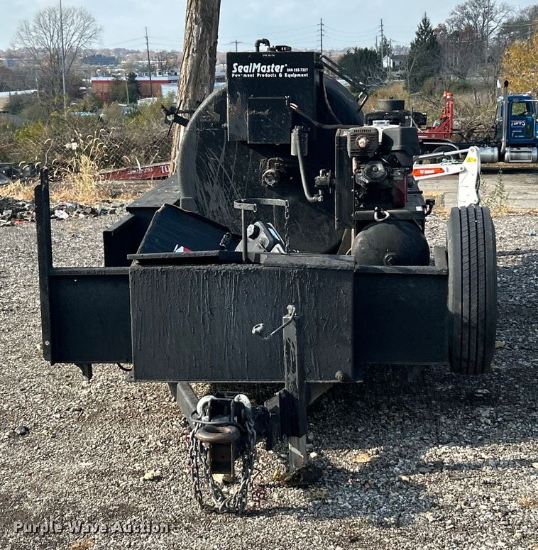 image for item ET6666 Seal Master  seal coat trailer