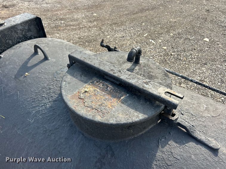 image for item ET6666 Seal Master  seal coat trailer