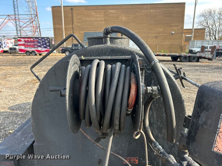 image for item ET6666 Seal Master  seal coat trailer