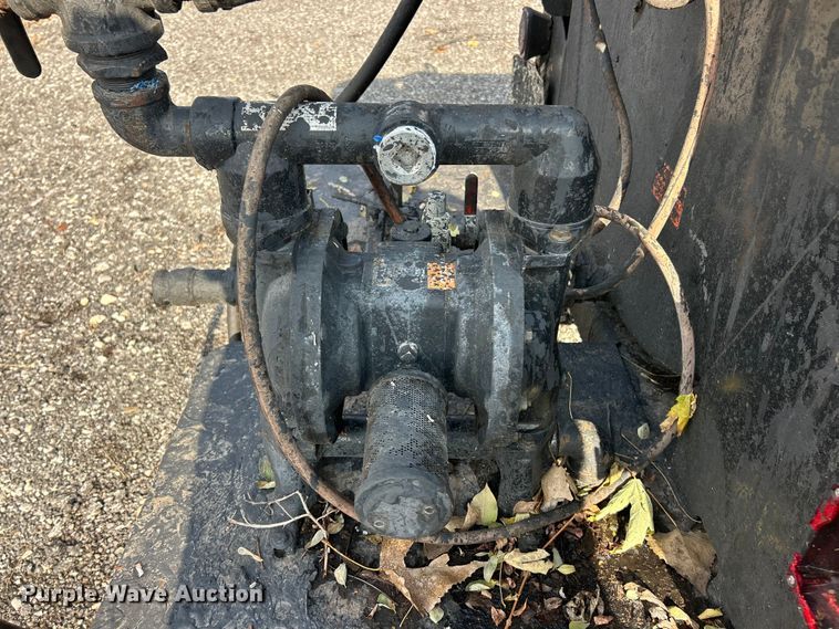 image for item ET6666 Seal Master  seal coat trailer