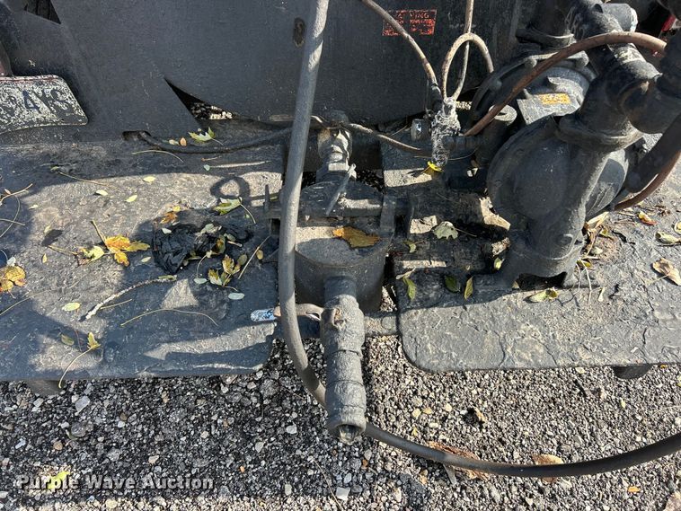 image for item ET6666 Seal Master  seal coat trailer