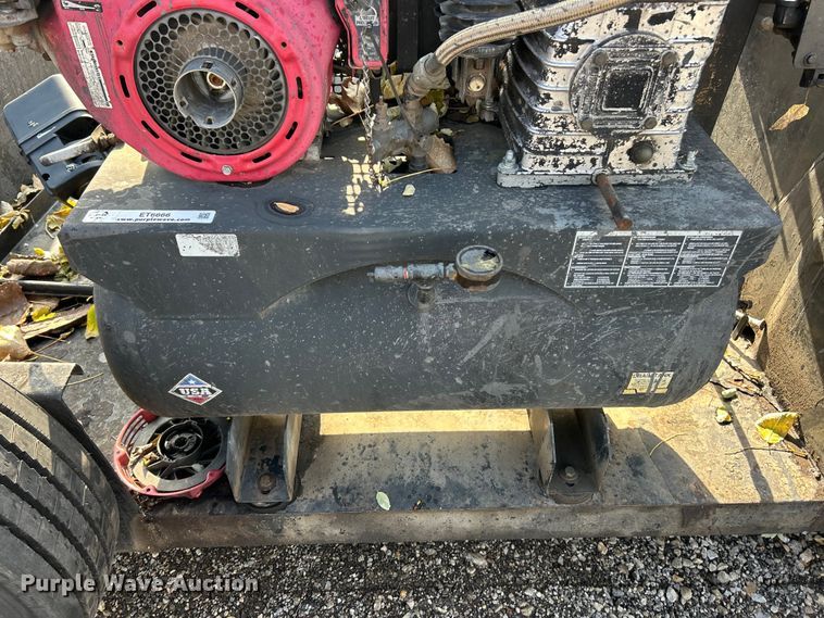 image for item ET6666 Seal Master  seal coat trailer