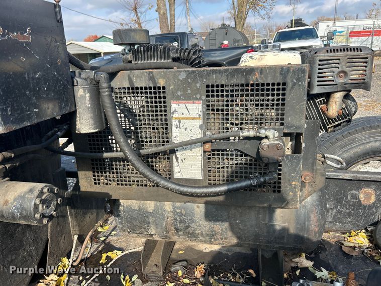 image for item ET6666 Seal Master  seal coat trailer