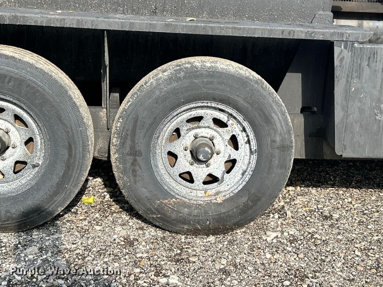 image for item ET6666 Seal Master  seal coat trailer