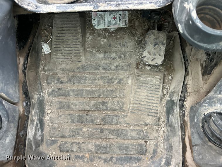 image for item ET6671 2015 Caterpillar 299D2XHP tracked skid steer loader