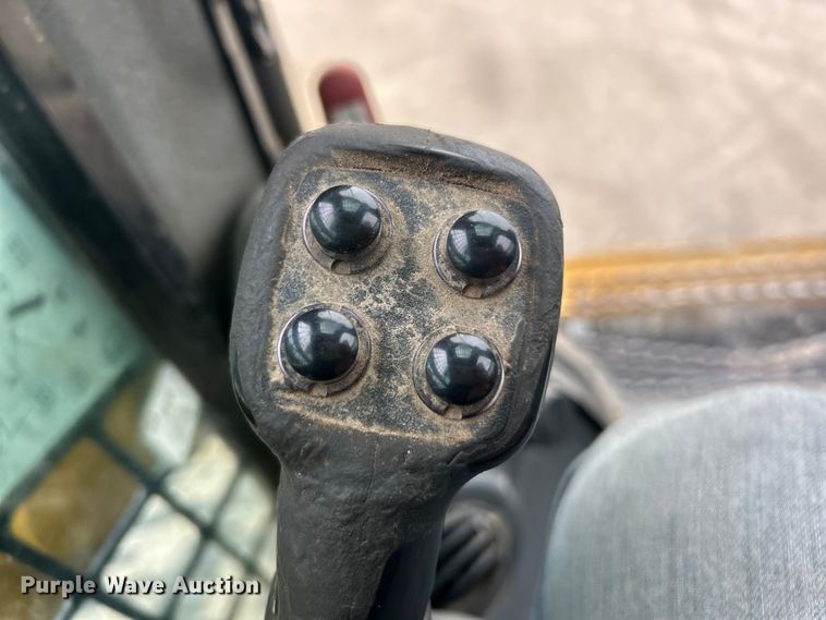 image for item ET6671 2015 Caterpillar 299D2XHP tracked skid steer loader