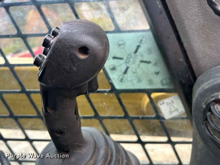 image for item ET6671 2015 Caterpillar 299D2XHP tracked skid steer loader