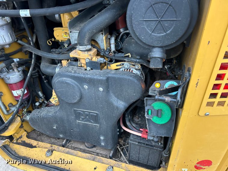 image for item ET6671 2015 Caterpillar 299D2XHP tracked skid steer loader