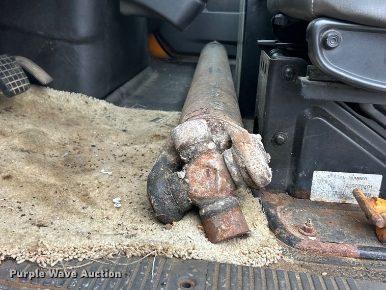 image for item ET6672 2010 International WorkStar dump truck