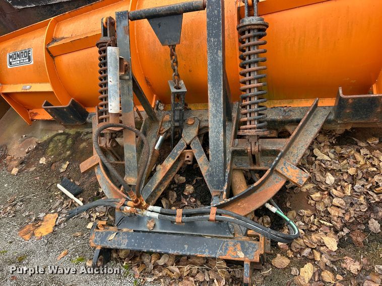 image for item ET6672 2010 International WorkStar dump truck