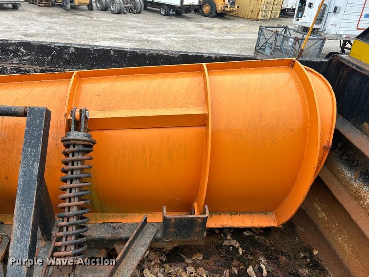 image for item ET6672 2010 International WorkStar dump truck