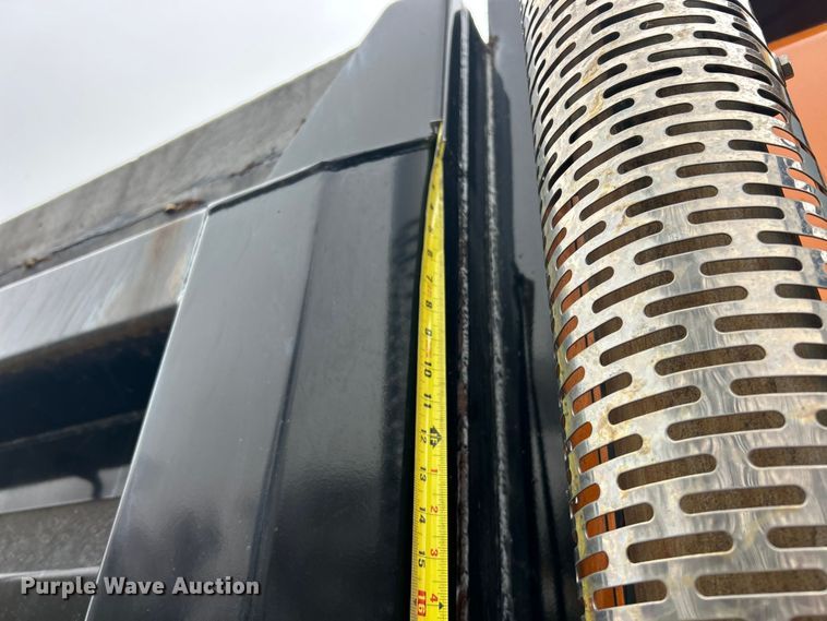 image for item ET6672 2010 International WorkStar dump truck