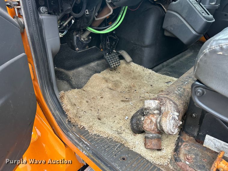 image for item ET6672 2010 International WorkStar dump truck