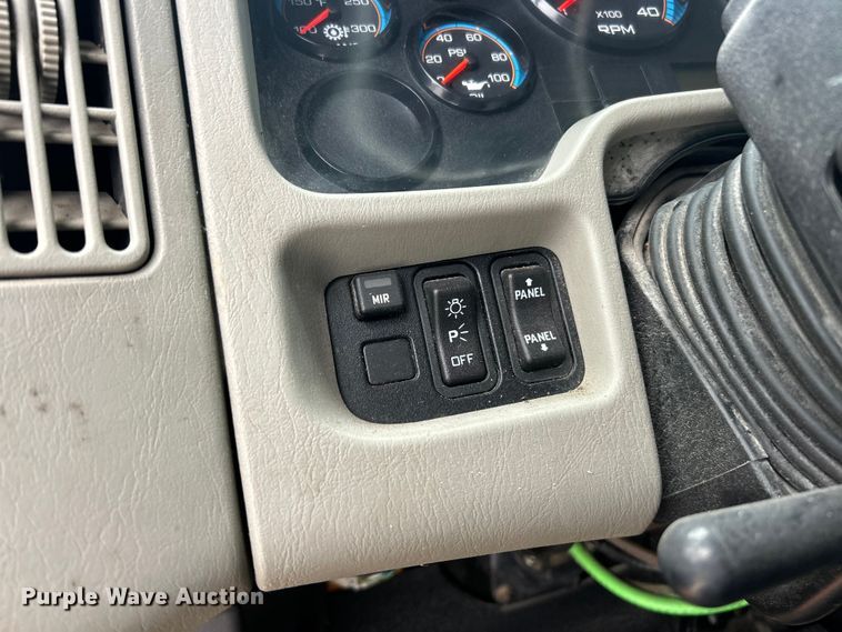 image for item ET6672 2010 International WorkStar dump truck