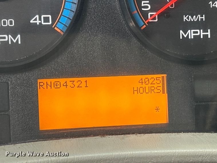 image for item ET6672 2010 International WorkStar dump truck