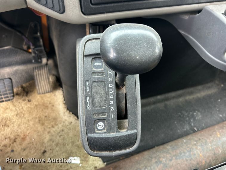 image for item ET6672 2010 International WorkStar dump truck