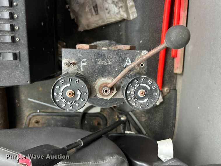 image for item ET6672 2010 International WorkStar dump truck