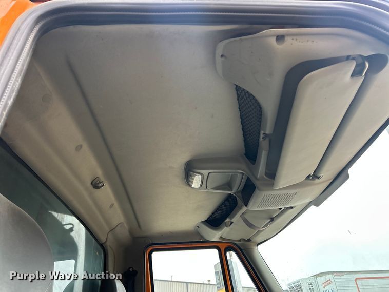 image for item ET6672 2010 International WorkStar dump truck