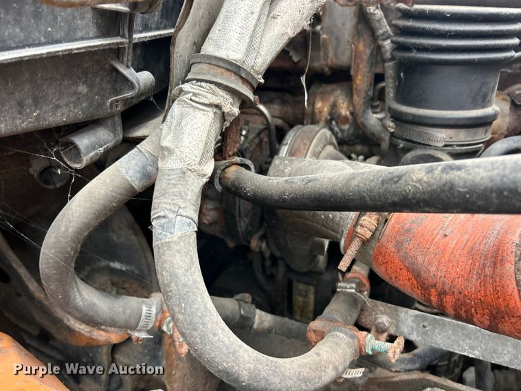 image for item ET6672 2010 International WorkStar dump truck