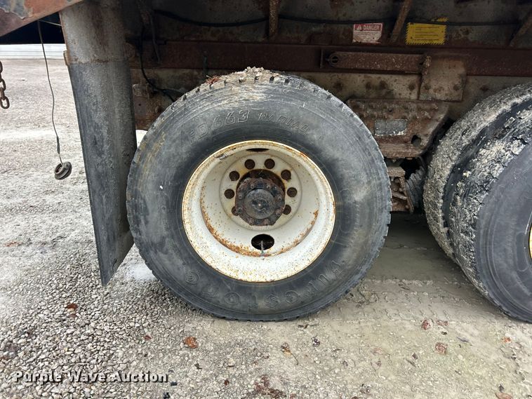 image for item ET6672 2010 International WorkStar dump truck