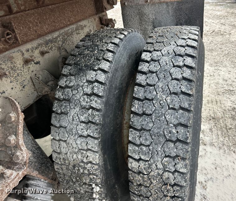 image for item ET6672 2010 International WorkStar dump truck