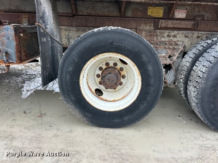 image for item ET6672 2010 International WorkStar dump truck