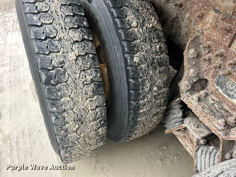 image for item ET6672 2010 International WorkStar dump truck