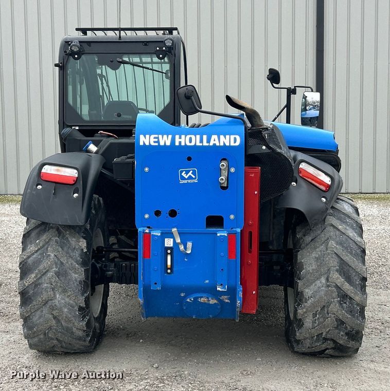 image for item ET6674 2021 New Holland LM7.42 telehandler