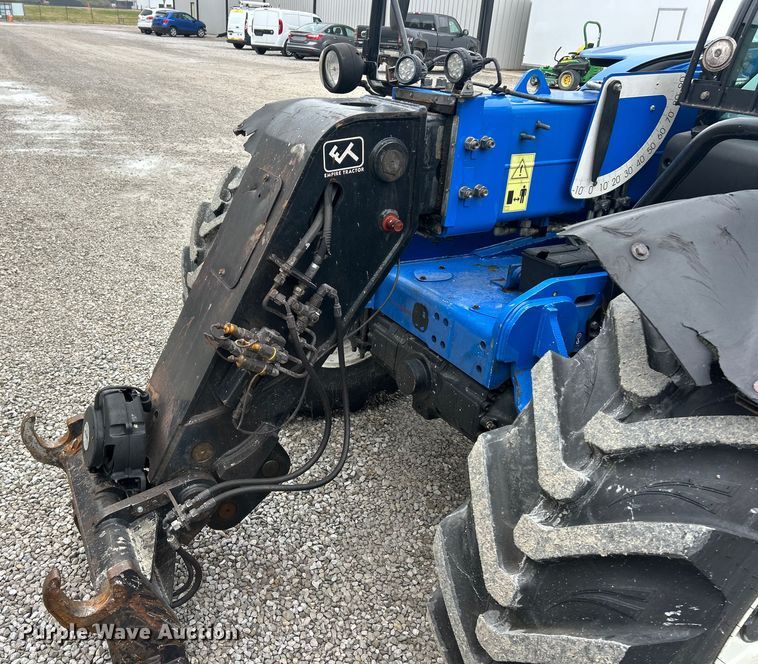 image for item ET6674 2021 New Holland LM7.42 telehandler