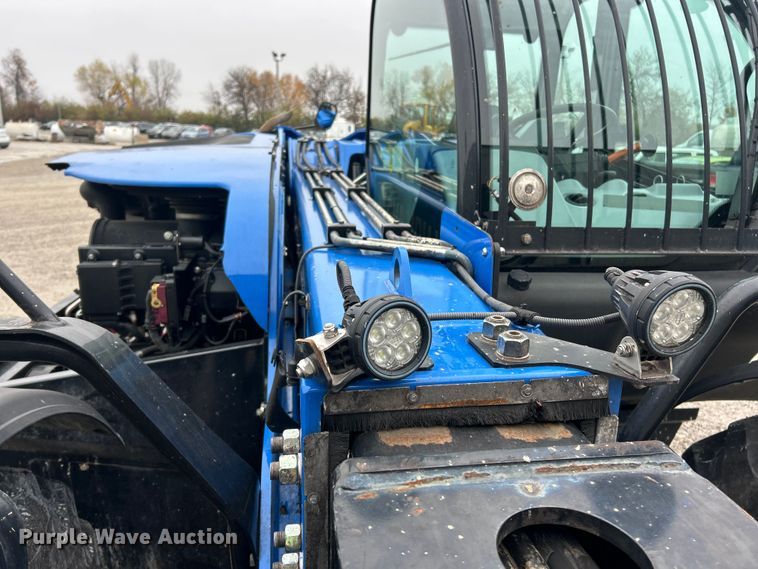 image for item ET6674 2021 New Holland LM7.42 telehandler