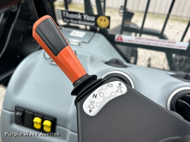 image for item ET6674 2021 New Holland LM7.42 telehandler