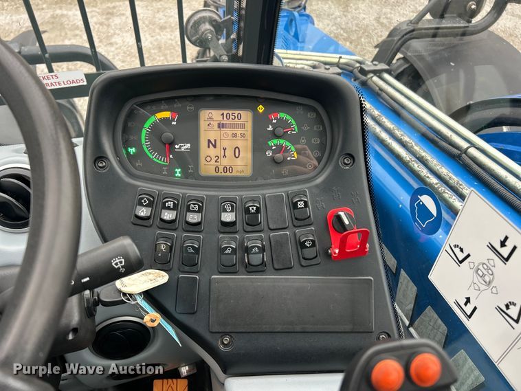 image for item ET6674 2021 New Holland LM7.42 telehandler