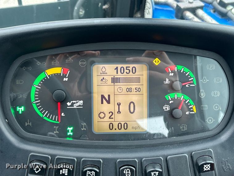 image for item ET6674 2021 New Holland LM7.42 telehandler