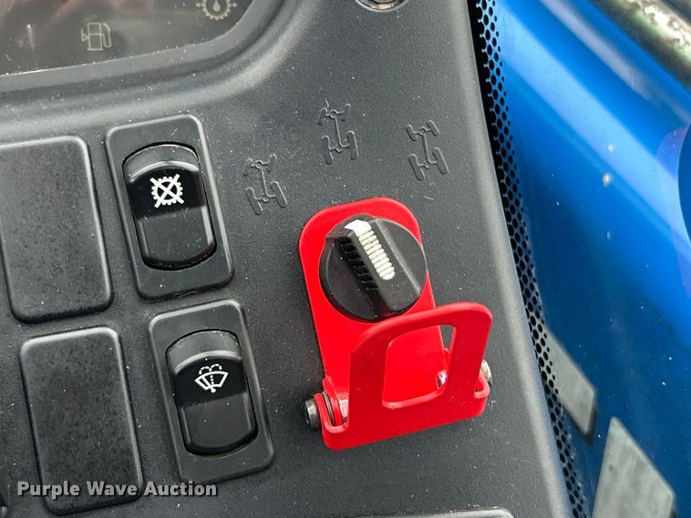 image for item ET6674 2021 New Holland LM7.42 telehandler