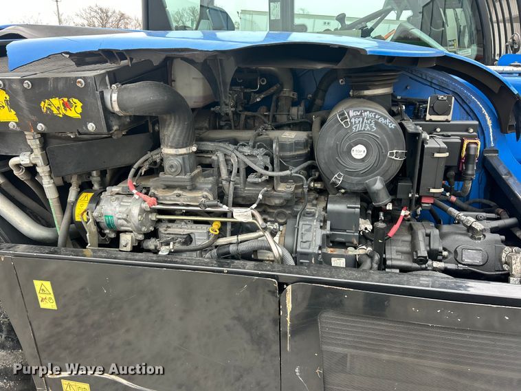 image for item ET6674 2021 New Holland LM7.42 telehandler