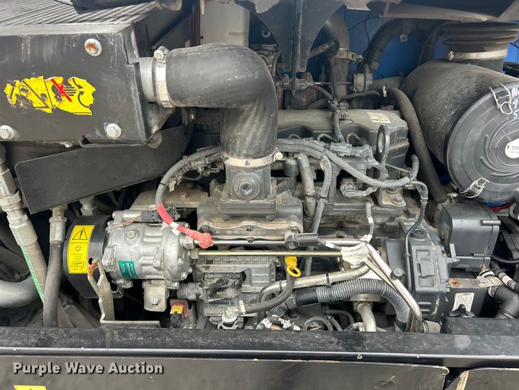 image for item ET6674 2021 New Holland LM7.42 telehandler