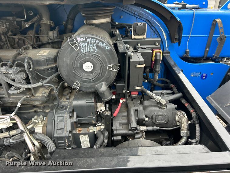 image for item ET6674 2021 New Holland LM7.42 telehandler