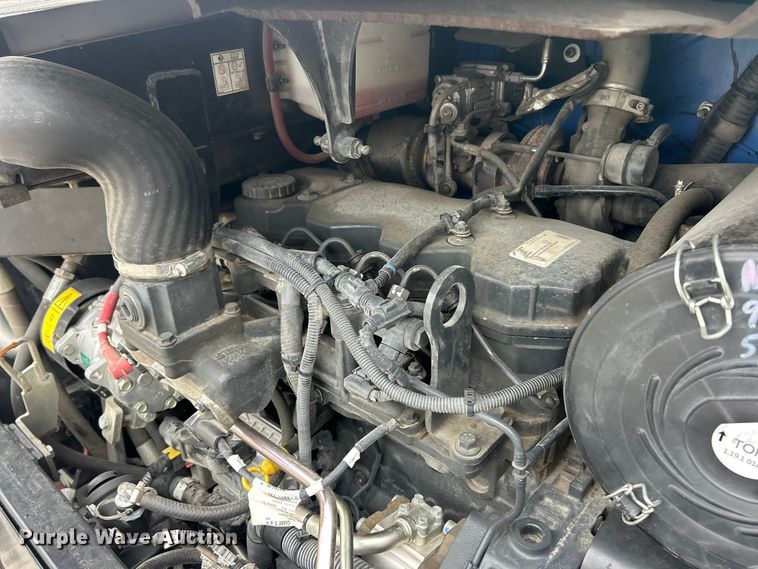 image for item ET6674 2021 New Holland LM7.42 telehandler