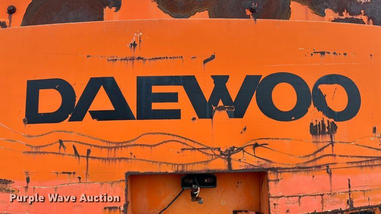 image for item ET6707 1999 Daewoo DH 130W wheeled excavator